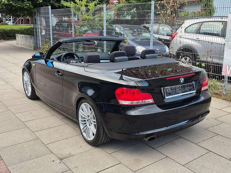 Gebraucht BMW 118 Cabriolet 143 PS (105 kW) 2008 Schwarz Cabrio