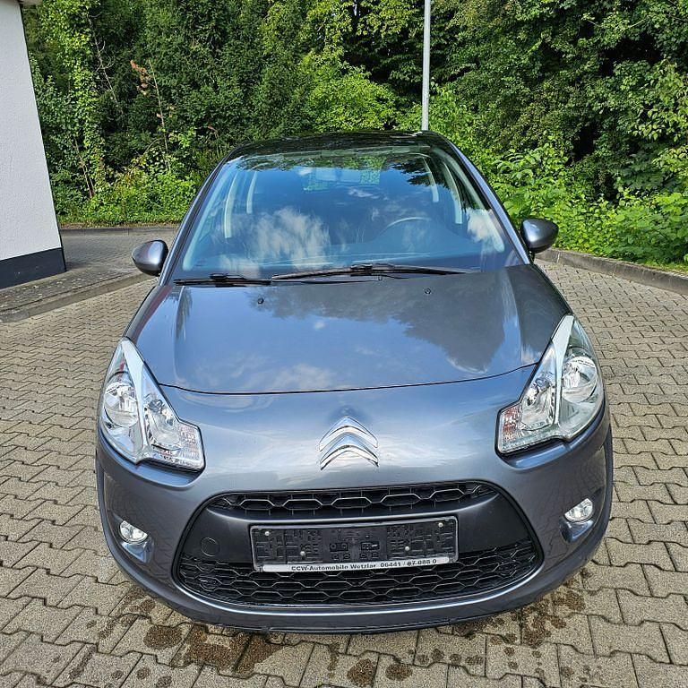 Grau Gebraucht 2010 Citroën C3 Tendance Kleinwagen | 5.990 € (Teuer) - Bild 1/4