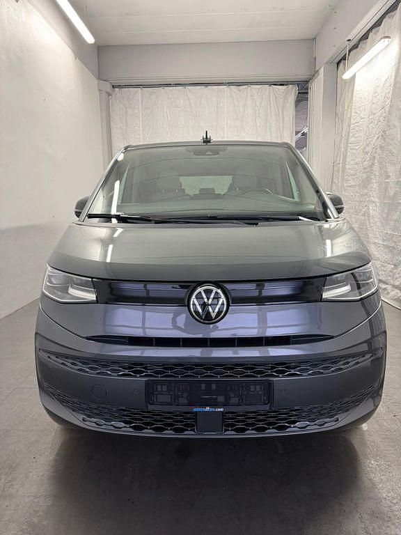 Gebraucht VW Multivan 150 PS (110 kW) 2024 Grau Van