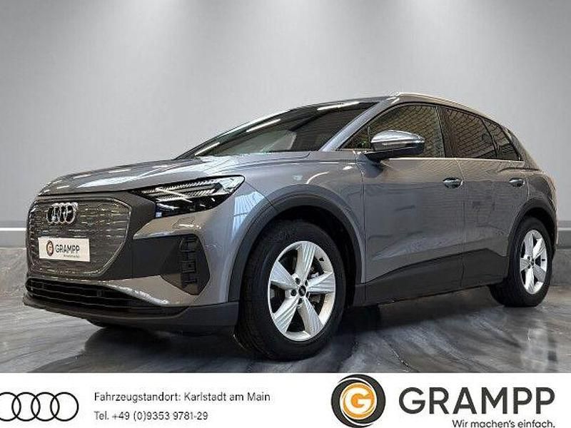 Grau Gebraucht 2022 Audi Q4 e-tron Ambiente SUV | 25.990 € (Guter Preis) - Bild 1/4
