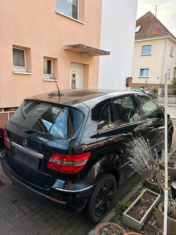 Gebraucht Mercedes B200 136 PS (100 kW) 2005 Schwarz Van / Kleinbus