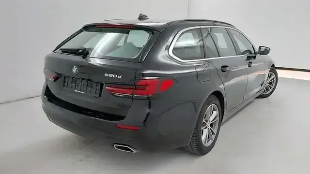 Gebraucht BMW 520 190 PS (139 kW) 2022 Schwarz ii Kombi