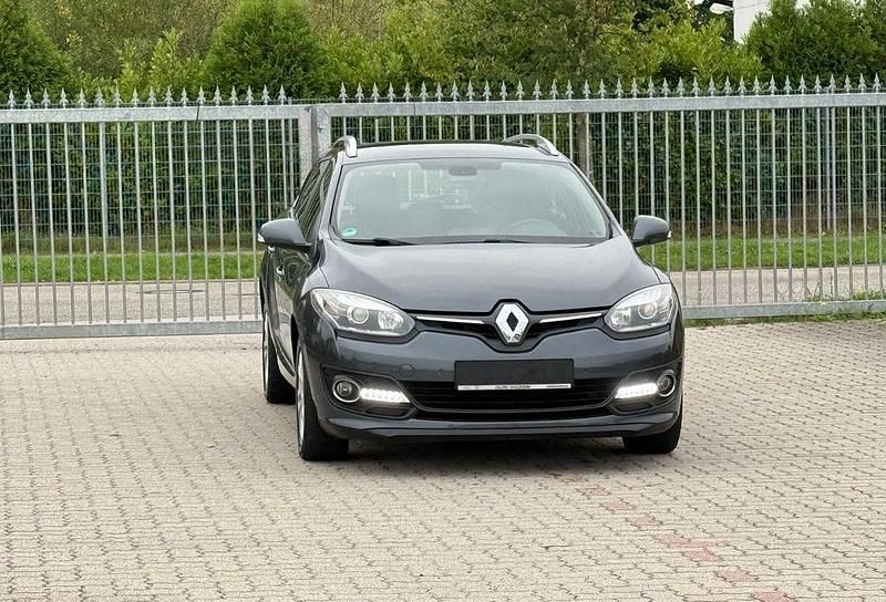 Grau Gebraucht 2014 Renault Mégane III Initiale Paris Limousine | 5.999 € (Guter Preis) - Bild 1/4