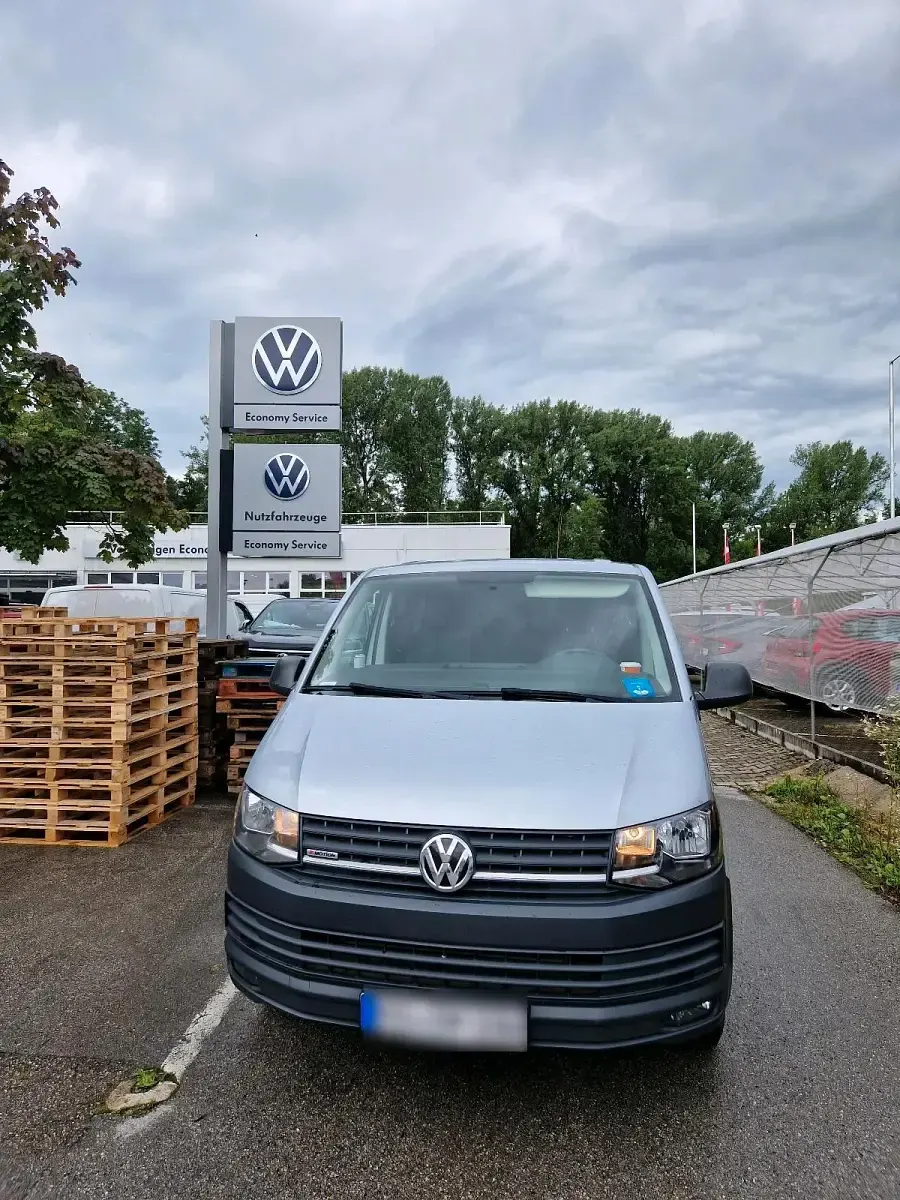 Gebraucht VW T6 131 PS (96 kW) 2016 Silber Van