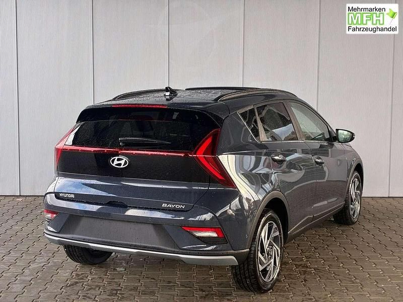 Neu Hyundai Bayon Premium 101 PS (74 kW) 2025 Lumen grey SUV