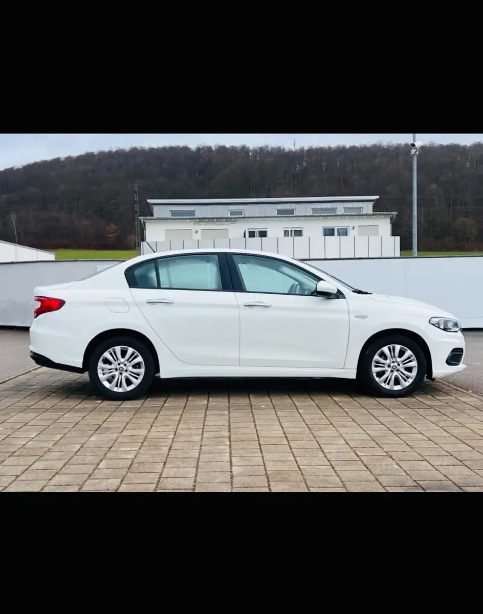 Gebraucht Fiat Tipo 90 PS (66 kW) 2016 Weiß Limousine