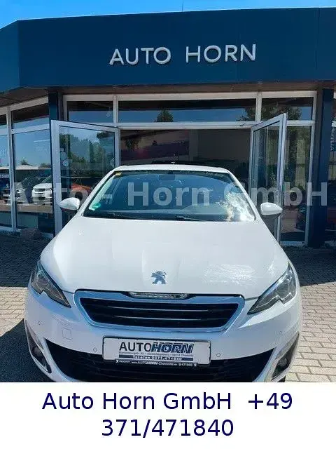 Gebraucht Peugeot 308 Allure 131 PS (96 kW) 2014 Weiß Limousine