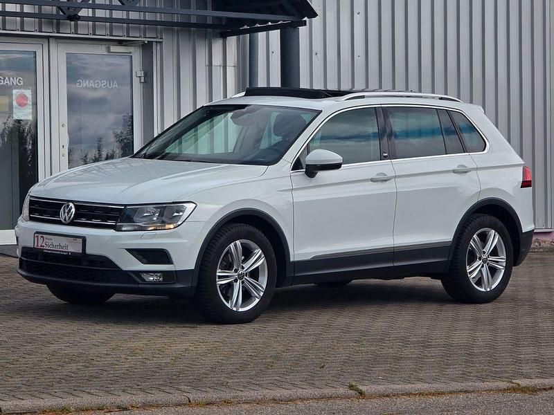 Pure white Gebraucht 2018 VW Tiguan Comfortline SUV | 18.990 € (Fairer Preis) - Bild 1/4