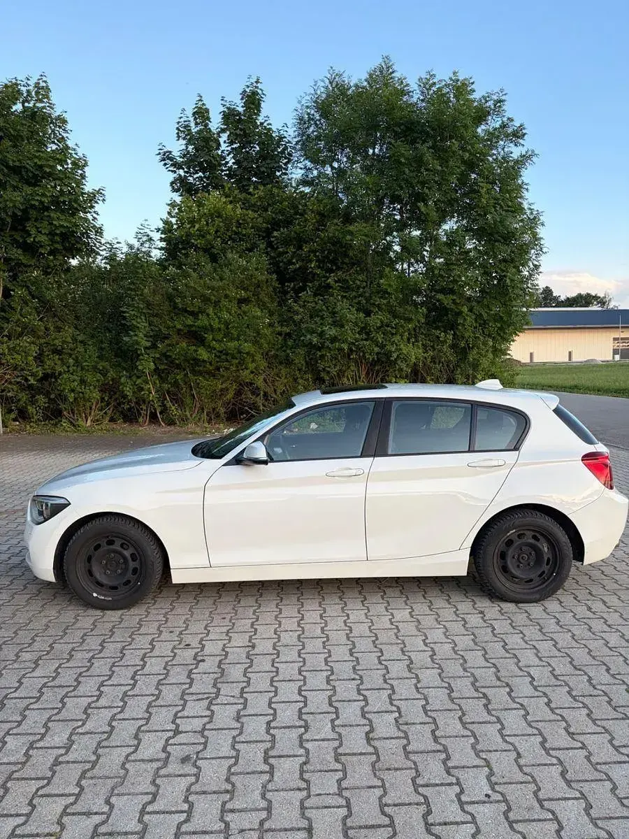 Gebraucht BMW 118 150 PS (110 kW) 2014 Weiß Kleinwagen