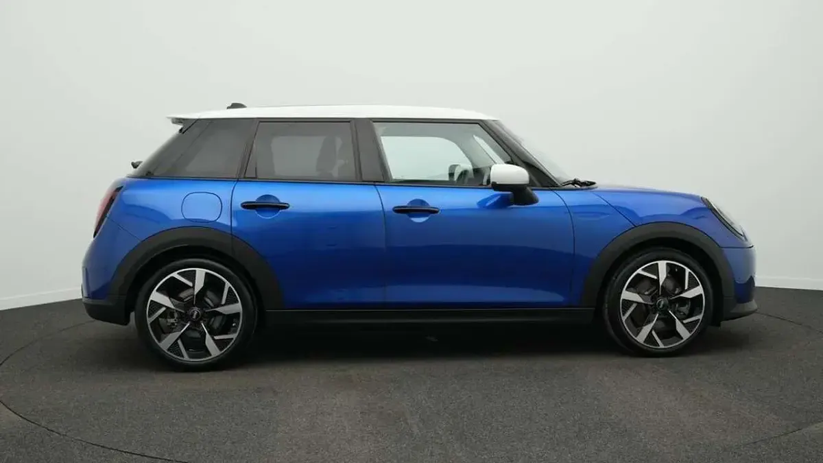 Gebraucht Mini Cooper S Classic 204 PS (150 kW) 2025 Blau Kleinwagen