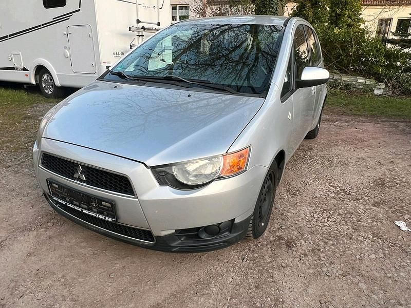 Gebraucht Mitsubishi L 95 PS (69 kW) 2011 Silber Limousine