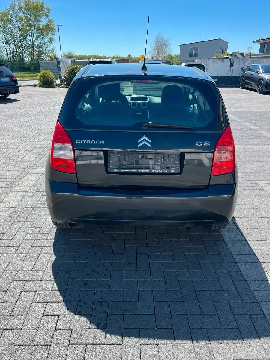 Gebraucht Citroën C2 60 PS (44 kW) 2009 Schwarz Kleinwagen