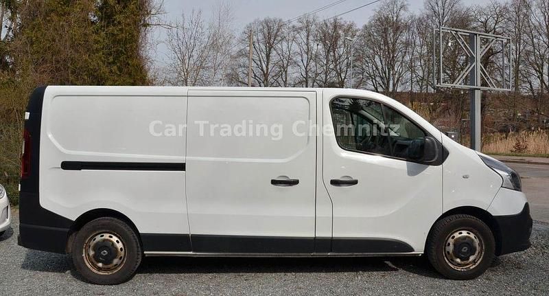 Gebraucht Renault Trafic Komfort 121 PS (88 kW) 2018 Weiß Van / Kleinbus