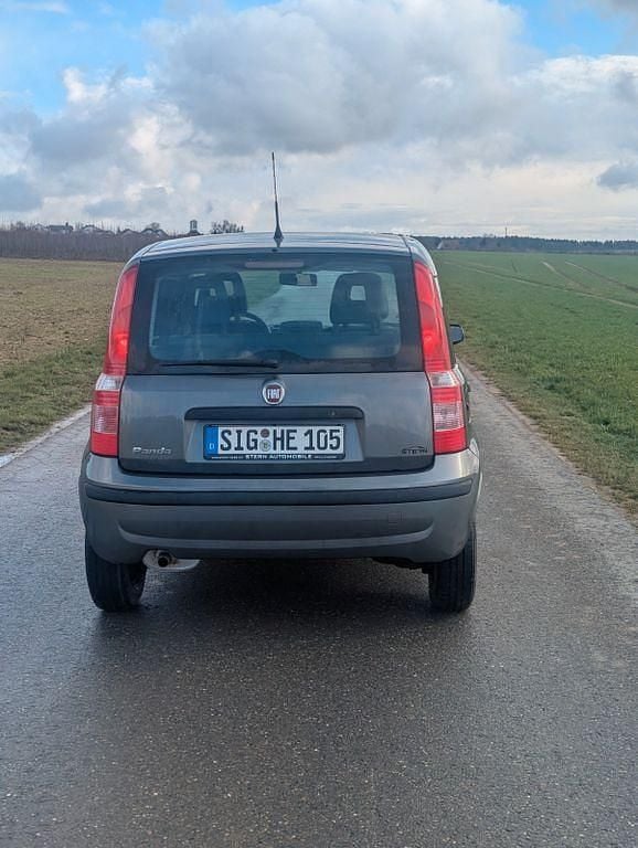 Gebraucht Fiat Panda 69 PS (50 kW) 2012 Grau Kleinwagen