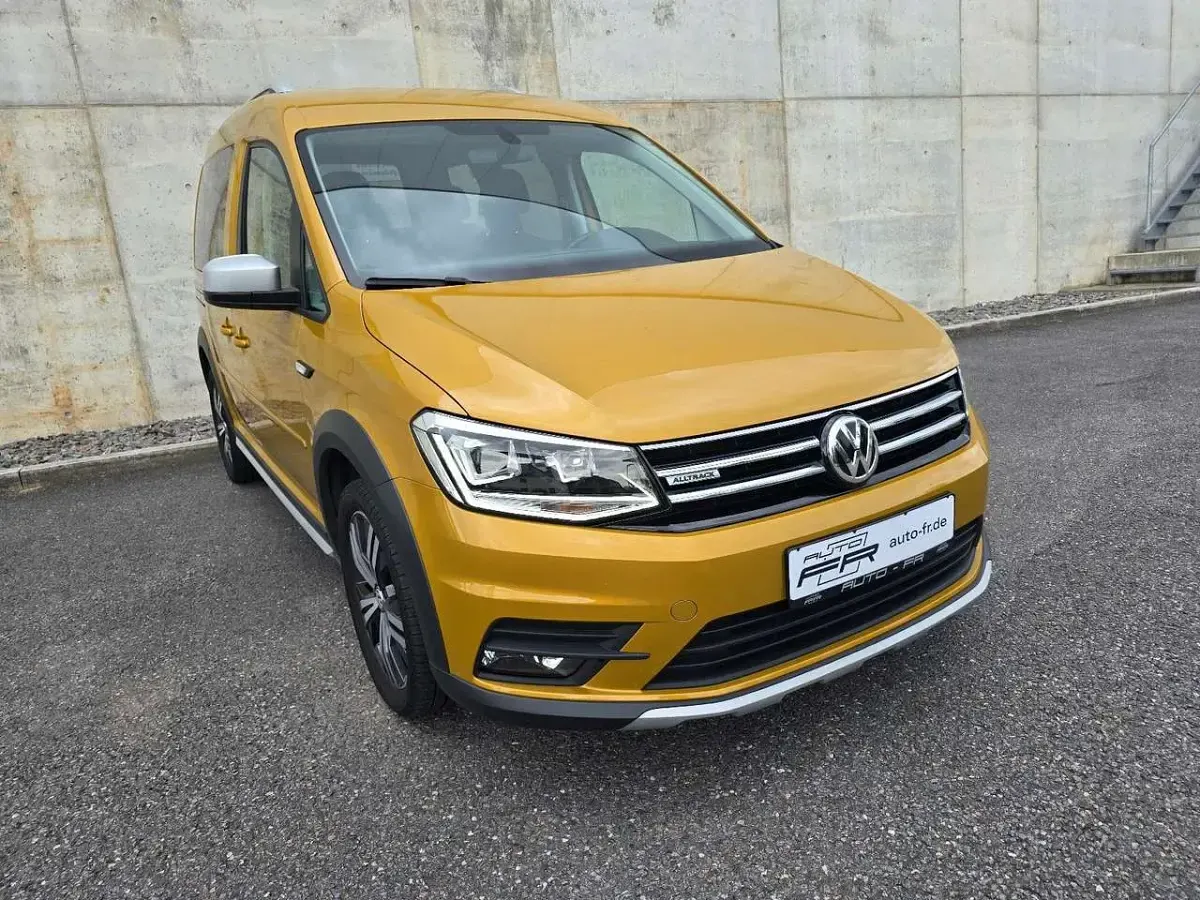 Gebraucht VW Caddy 150 PS (110 kW) 2017 Gold Van / Kleinbus
