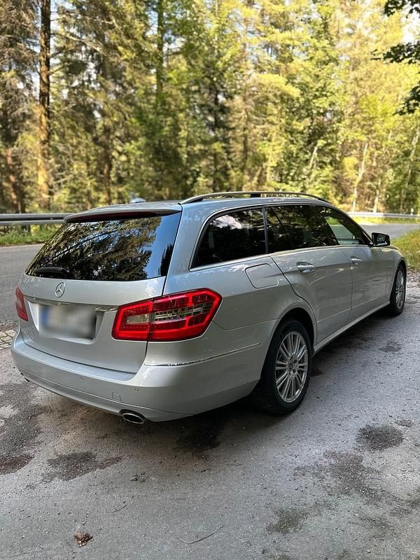 Gebraucht Mercedes 350 231 PS (169 kW) 2010 Silber Kombi