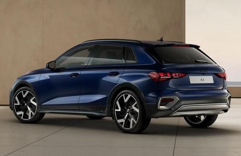 Neu Audi A3 Ambiente 204 PS (150 kW) 2025 Navarrablau metallic SUV