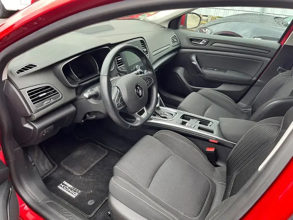 Gebraucht Renault Mégane IV Business 132 PS (97 kW) 2017 Rot Limousine