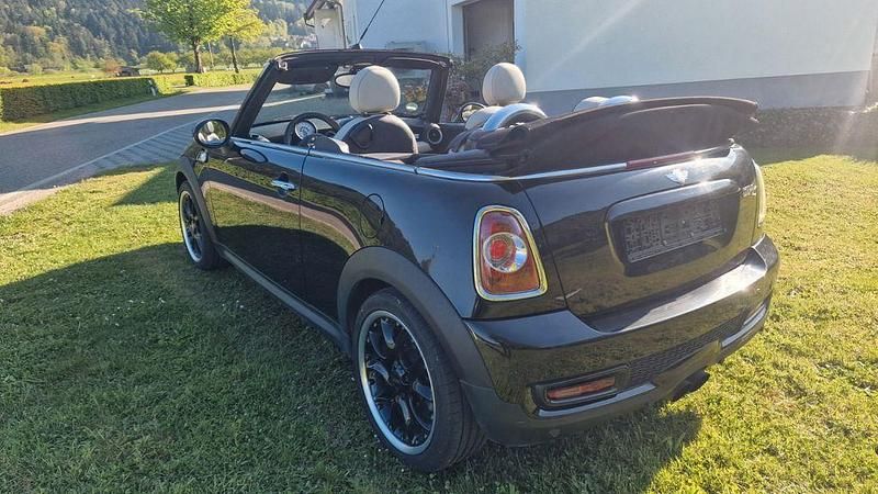 Gebraucht Mini Cooper S Cabriolet 184 PS (135 kW) 2011 Schwarz Cabrio