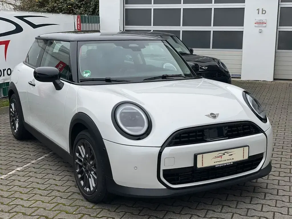 Usata Mini Cooper 156 CV (114 kW) 2024 Bianco Utilitaria