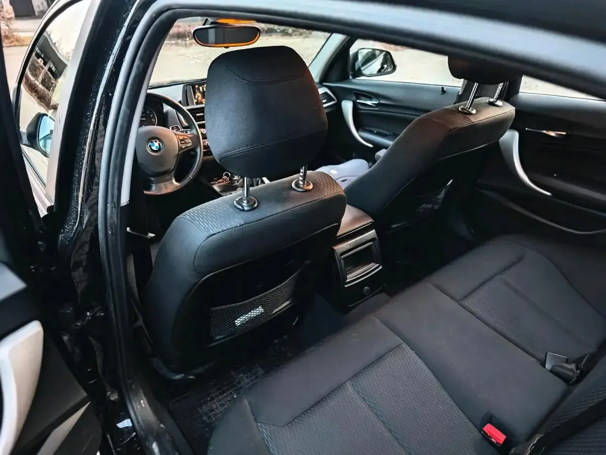 Używany BMW 116 108 KM (79 kW) 2017 Czarny Hatchback