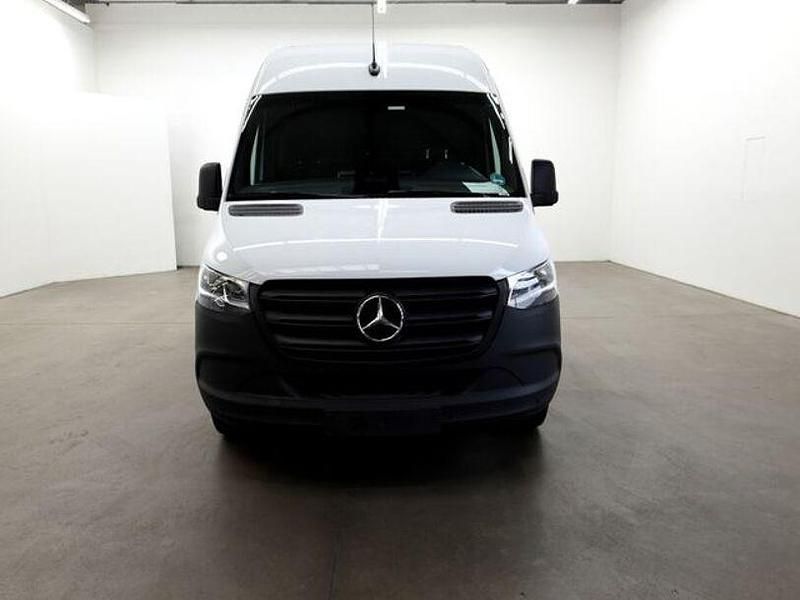 Gebraucht Mercedes Sprinter 170 PS (125 kW) 2025 Arktikweiss Van