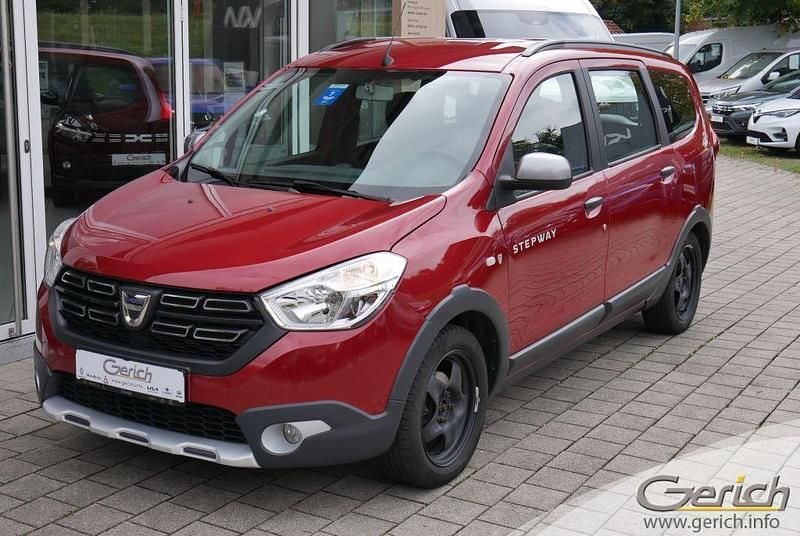 Rot Gebraucht 2019 Dacia Lodgy Stepway Van / Kleinbus | 11.900 € (Fairer Preis) - Bild 1/4