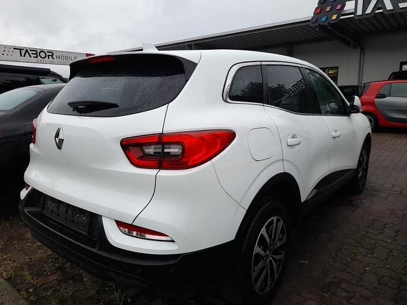 Gebraucht Renault Kadjar Equilibre 116 PS (85 kW) 2022 Weiss SUV