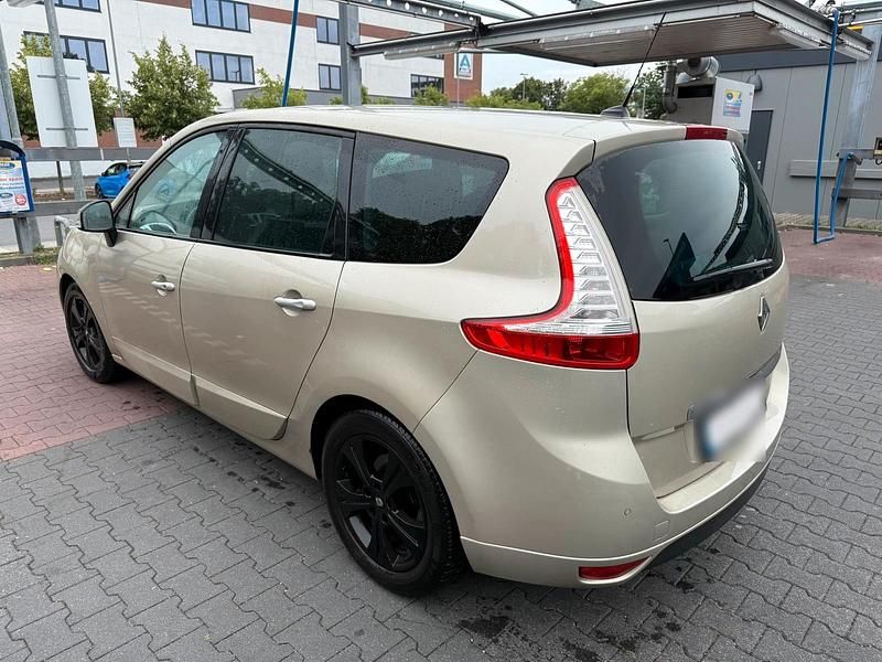 Gebraucht Renault Grand Scénic III 150 PS (110 kW) 2010 Beige Van / Kleinbus