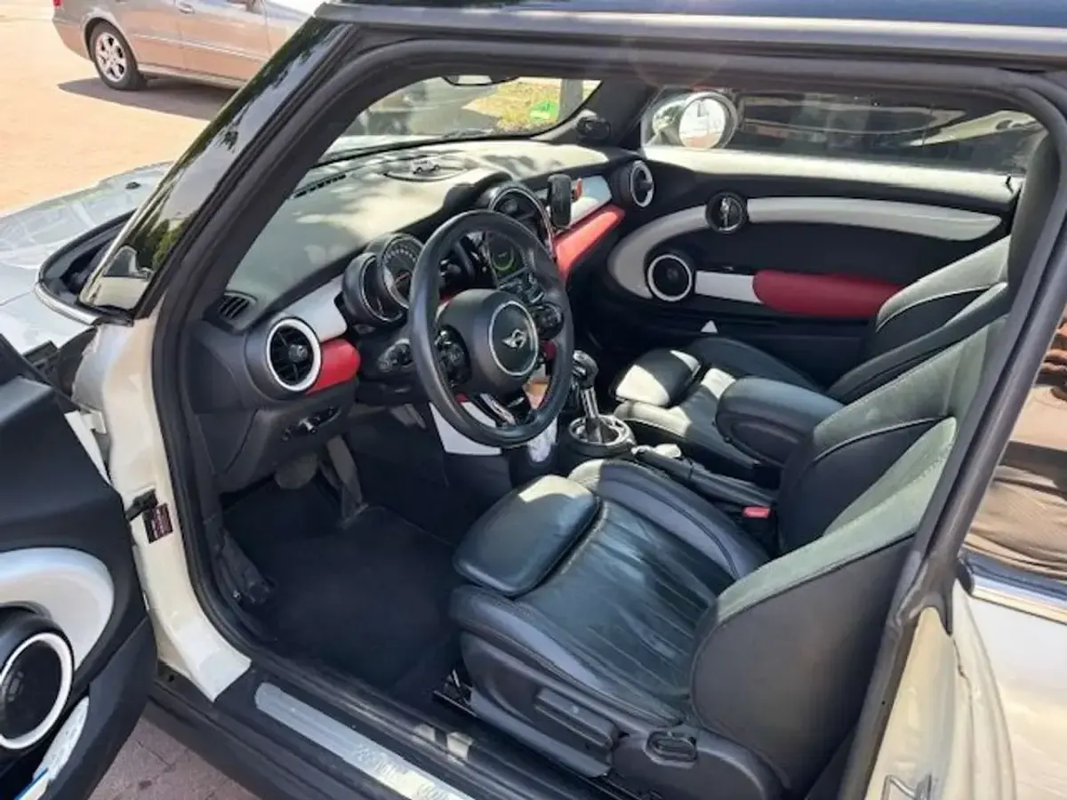 Second-hand Mini Cooper S 192 CP (141 kW) 2016 Alb Hatchback