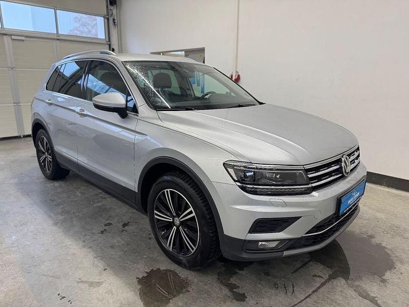 Gebraucht VW Tiguan Highline 190 PS (139 kW) 2020 Reflexsilber metallic SUV