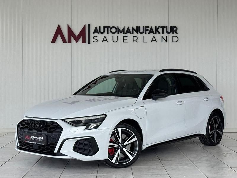 Weiß Gebraucht 2022 Audi A3 e-tron S-Line Kleinwagen | 24.950 € (Fairer Preis) - Bild 1/4