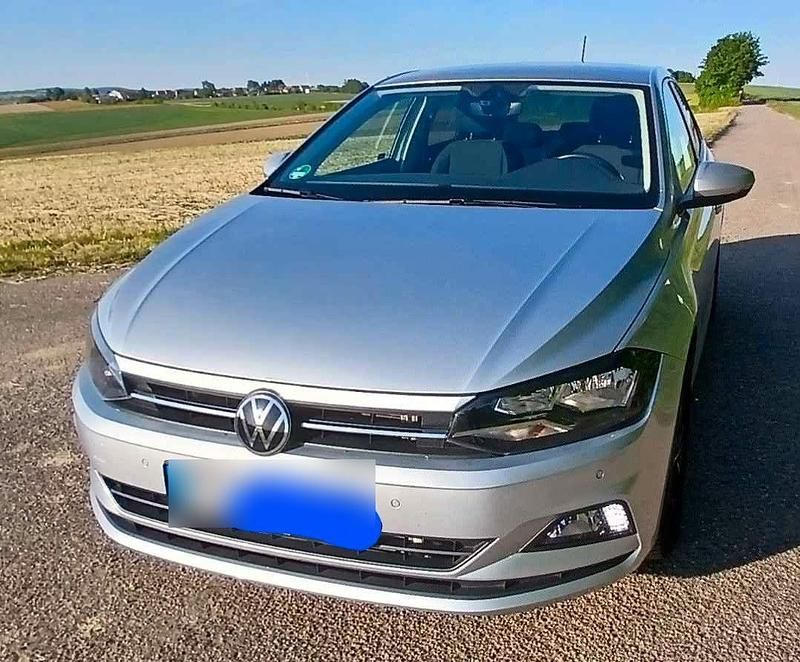Silber Gebraucht 2021 VW Polo Active Kleinwagen | 15.500 € (Fairer Preis) - Bild 1/4