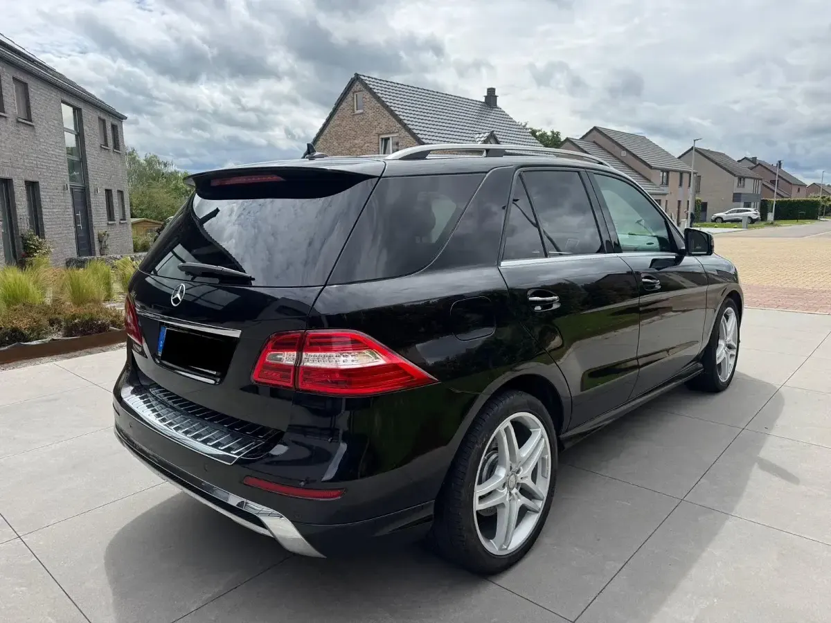 Gebraucht Mercedes ML350 AMG 258 PS (189 kW) 2015 Schwarz SUV