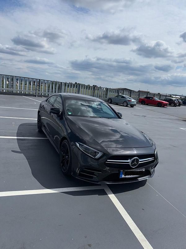 Grau Gebraucht 2018 Mercedes CLS53 AMG AMG Limousine | 57.000 € - Bild 1/4
