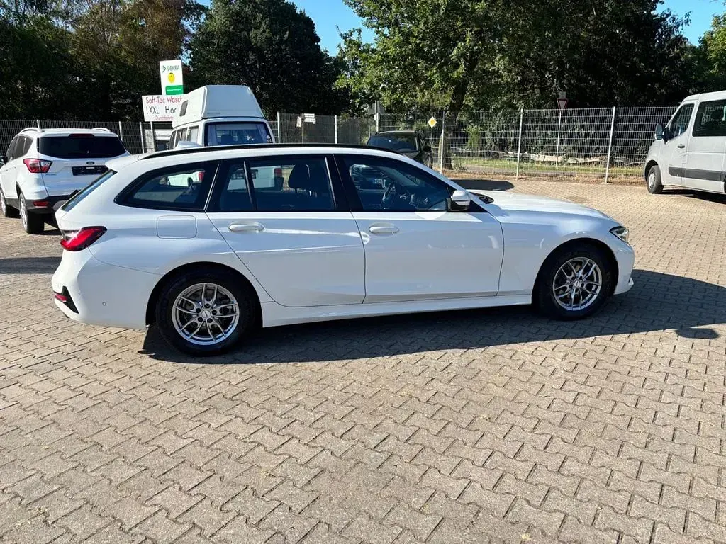 Gebraucht BMW 320 190 PS (139 kW) 2021 Weiß Kombi
