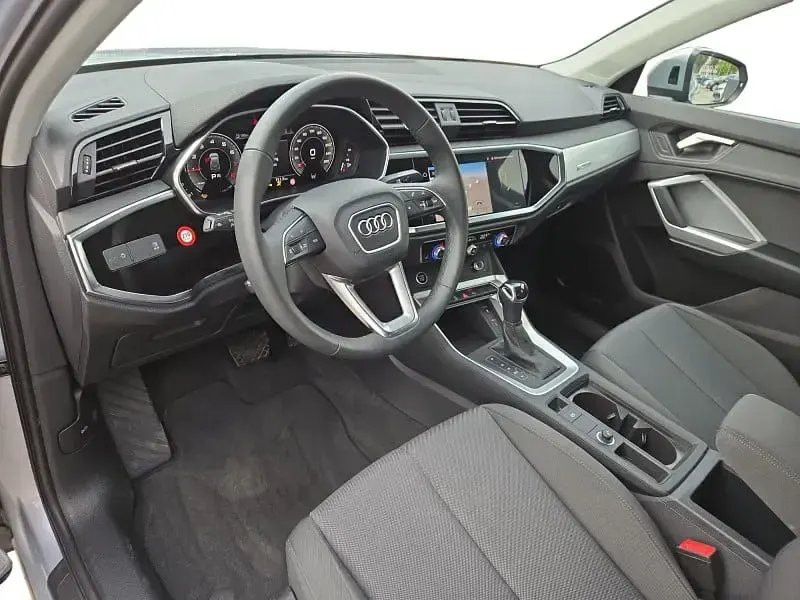 Gebraucht Audi Q3 Comfort 150 PS (110 kW) 2025 Florettsilber metallic SUV