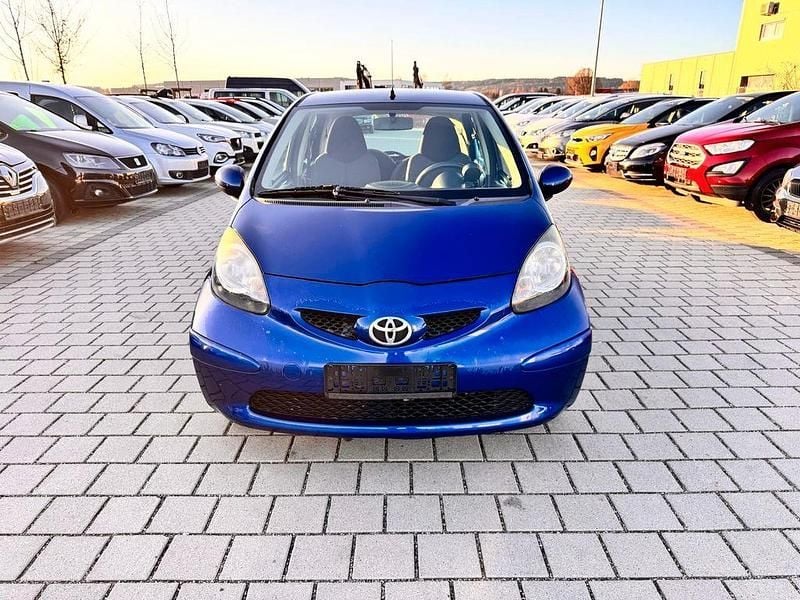 Gebraucht Toyota Aygo 68 PS (50 kW) 2007 Blau Kleinwagen