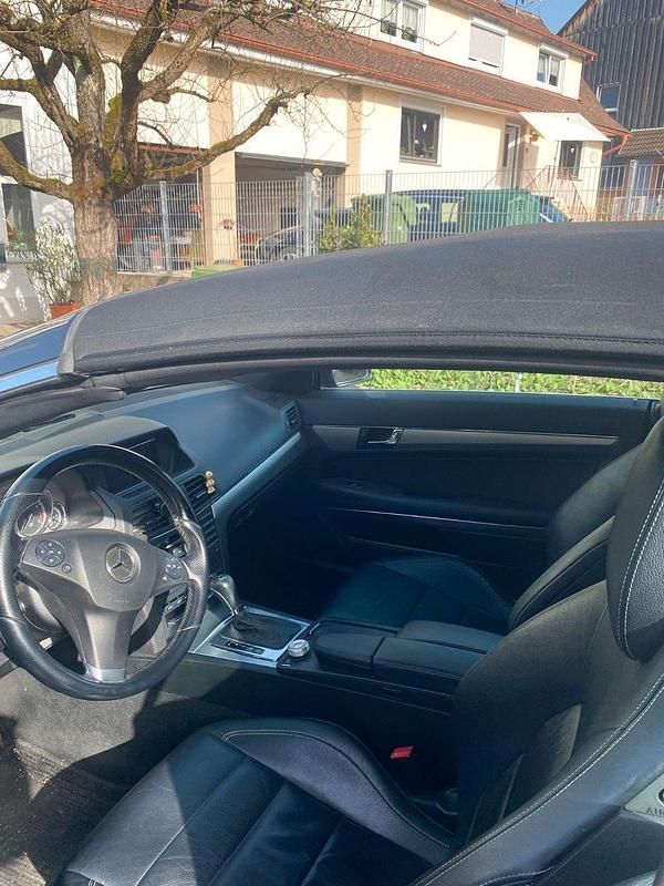 Gebraucht Mercedes E200 184 PS (135 kW) 2010 Grau Cabrio