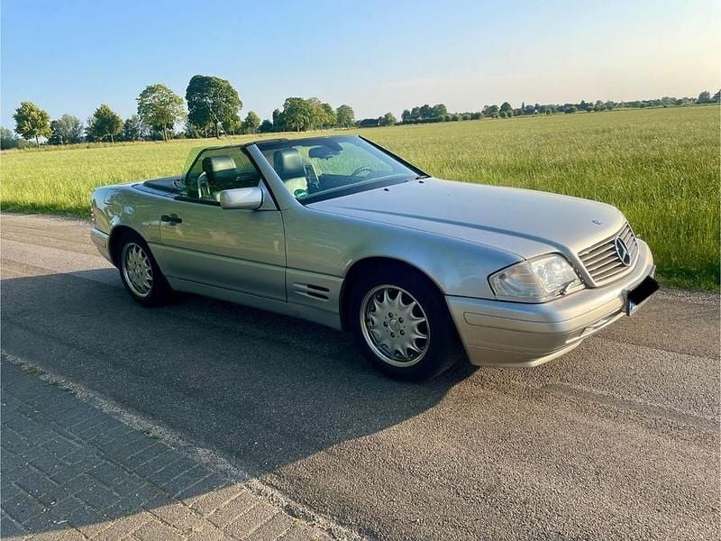 Silber Gebraucht 1997 Mercedes SL320 Cabrio | 24.500 € (Fairer Preis) - Bild 1/4