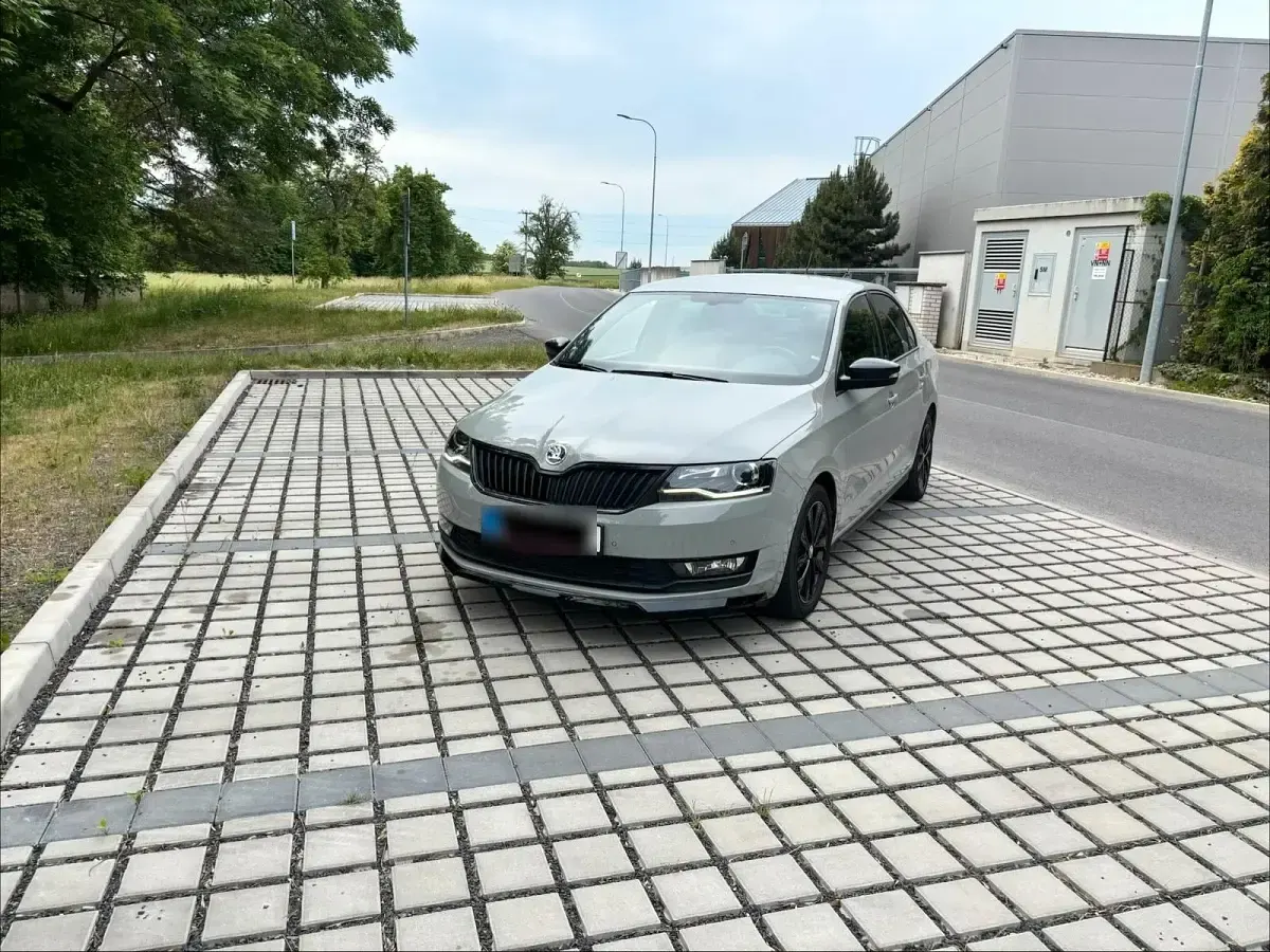 Gebraucht Skoda Rapid Monte Carlo 110 PS (80 kW) 2019 Grau Kleinwagen