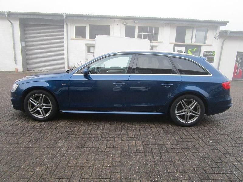 Blau Gebraucht 2015 Audi A4 S-Line Kombi | 11.000 € (Guter Preis) - Bild 1/4