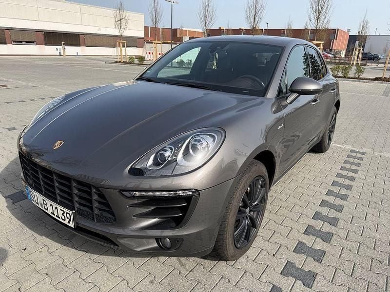 Gebraucht Porsche Macan Turbo 258 PS (189 kW) 2014 Grau SUV