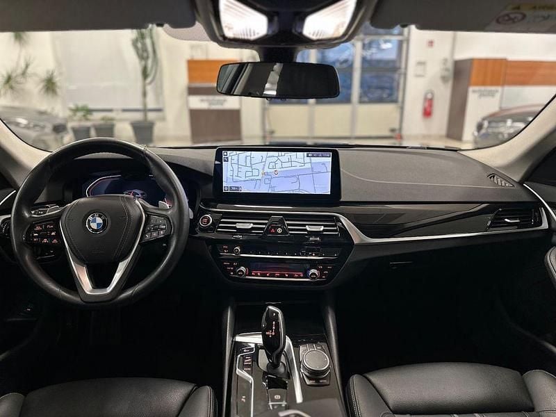 Gebraucht BMW 520 Sport Line 190 PS (139 kW) 2022 Schwarz Limousine