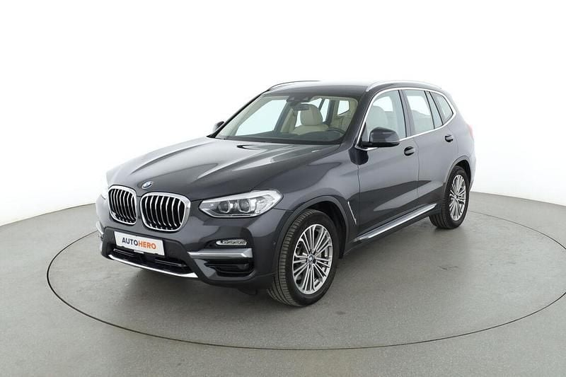 Grau Gebraucht 2018 BMW X3 Luxury Line SUV | 28.950 € (Fairer Preis) - Bild 1/3
