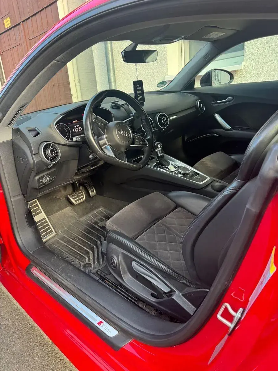 Gebraucht Audi TT S-Line 179 PS (131 kW) 2016 Rot Coupé