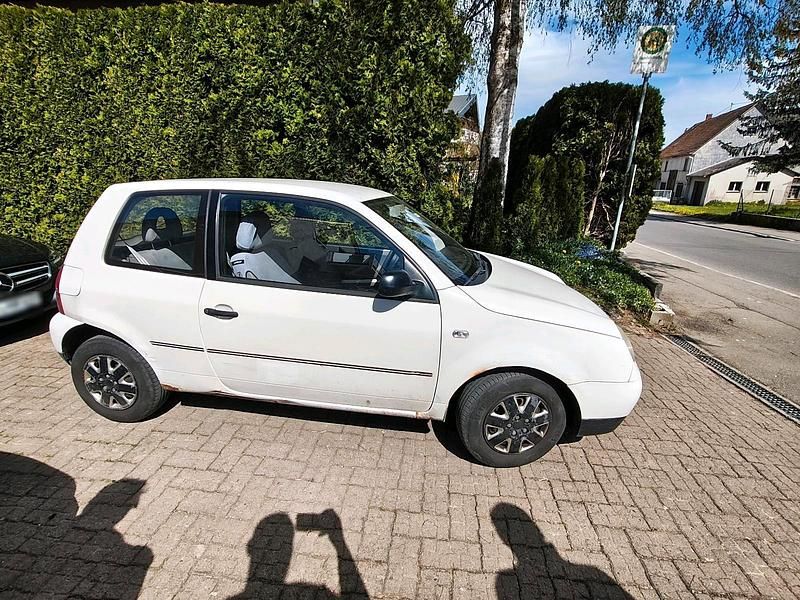 Second-hand VW Lupo 60 CP (44 kW) 2002 Alb Hatchback