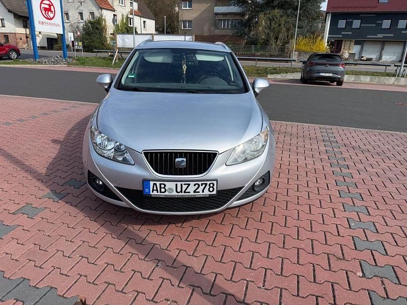 Gebraucht Seat Ibiza Style 90 PS (66 kW) 2011 Grau Limousine