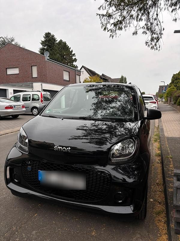 Schwarz Gebraucht 2020 Smart ForTwo Electric Drive Cabrio | 10.000 € (Fairer Preis) - Bild 1/4