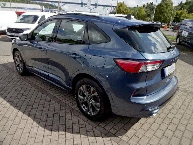 Gebraucht Ford Kuga 150 PS (110 kW) 2021 Chromablau metallic (metallic) SUV